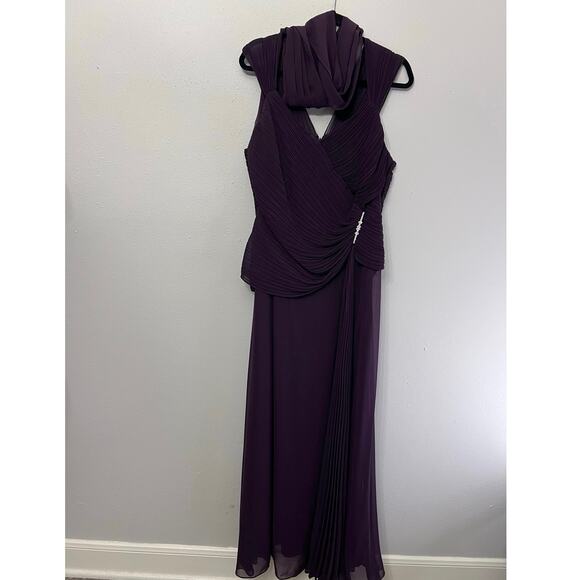 Maroon Evening Gown Sz16 Rhinestones Ruched Sheer Pleated David’s Bridal MOTB - Picture 1 of 9